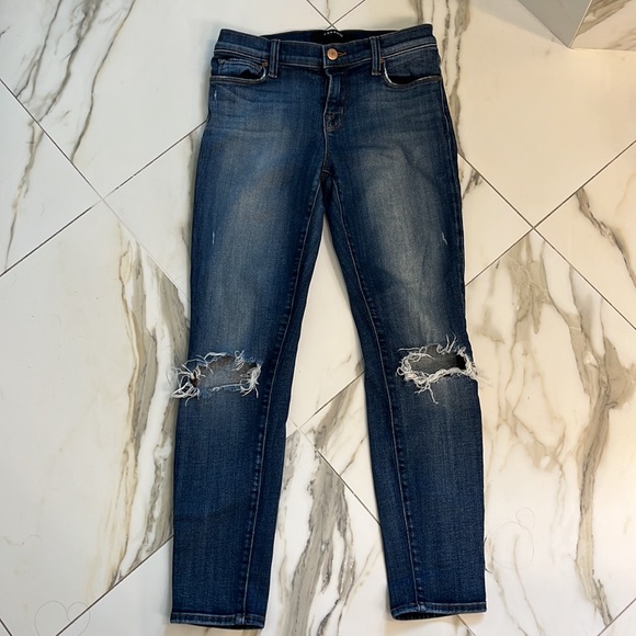J BRAND MISFIT DISTRESSED CAPRI JEANS - Picture 3 of 9